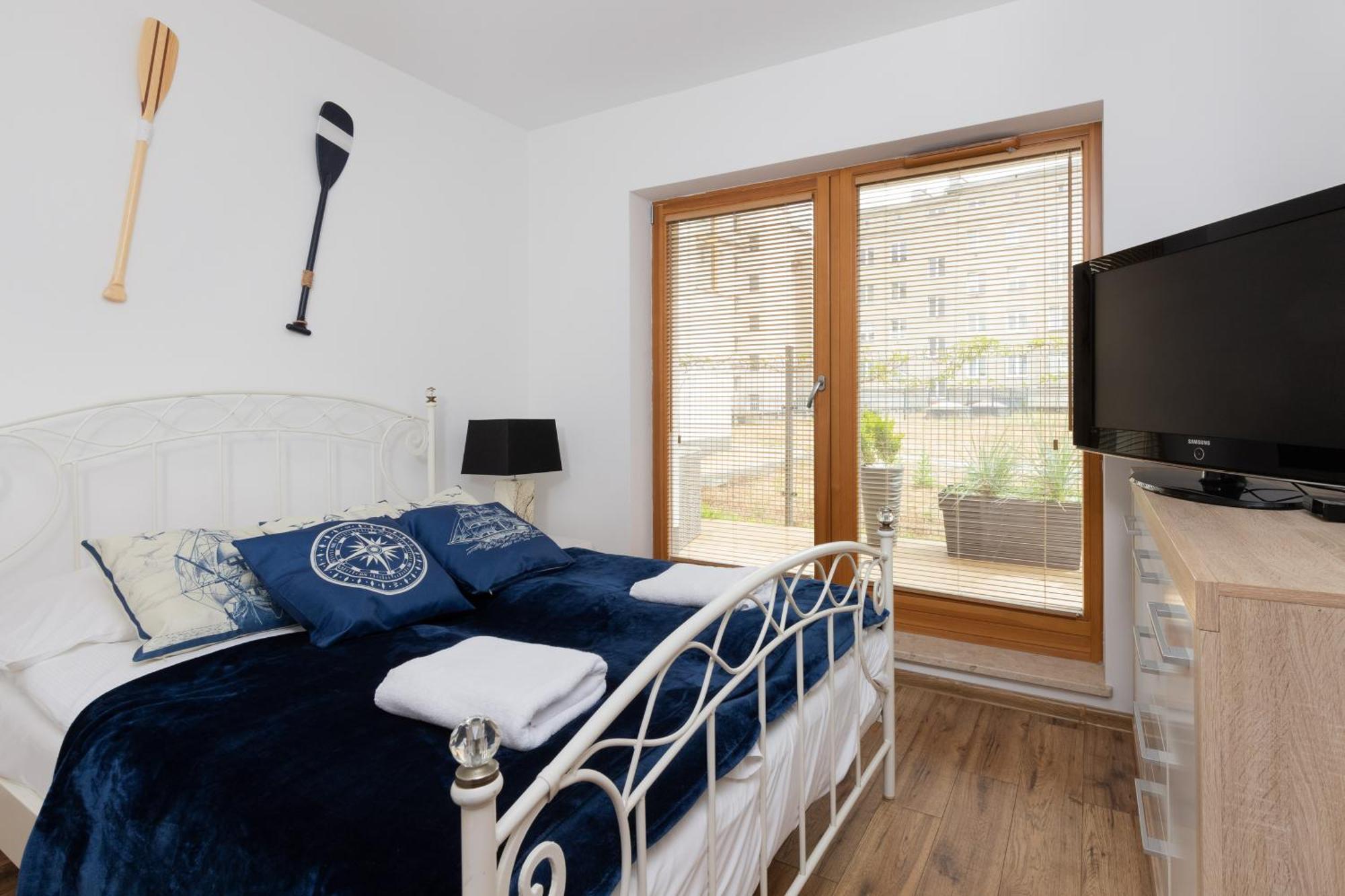 Batorego 7 Apartament With Terrace & Parking Downtown Gdynia By Renters Exteriör bild