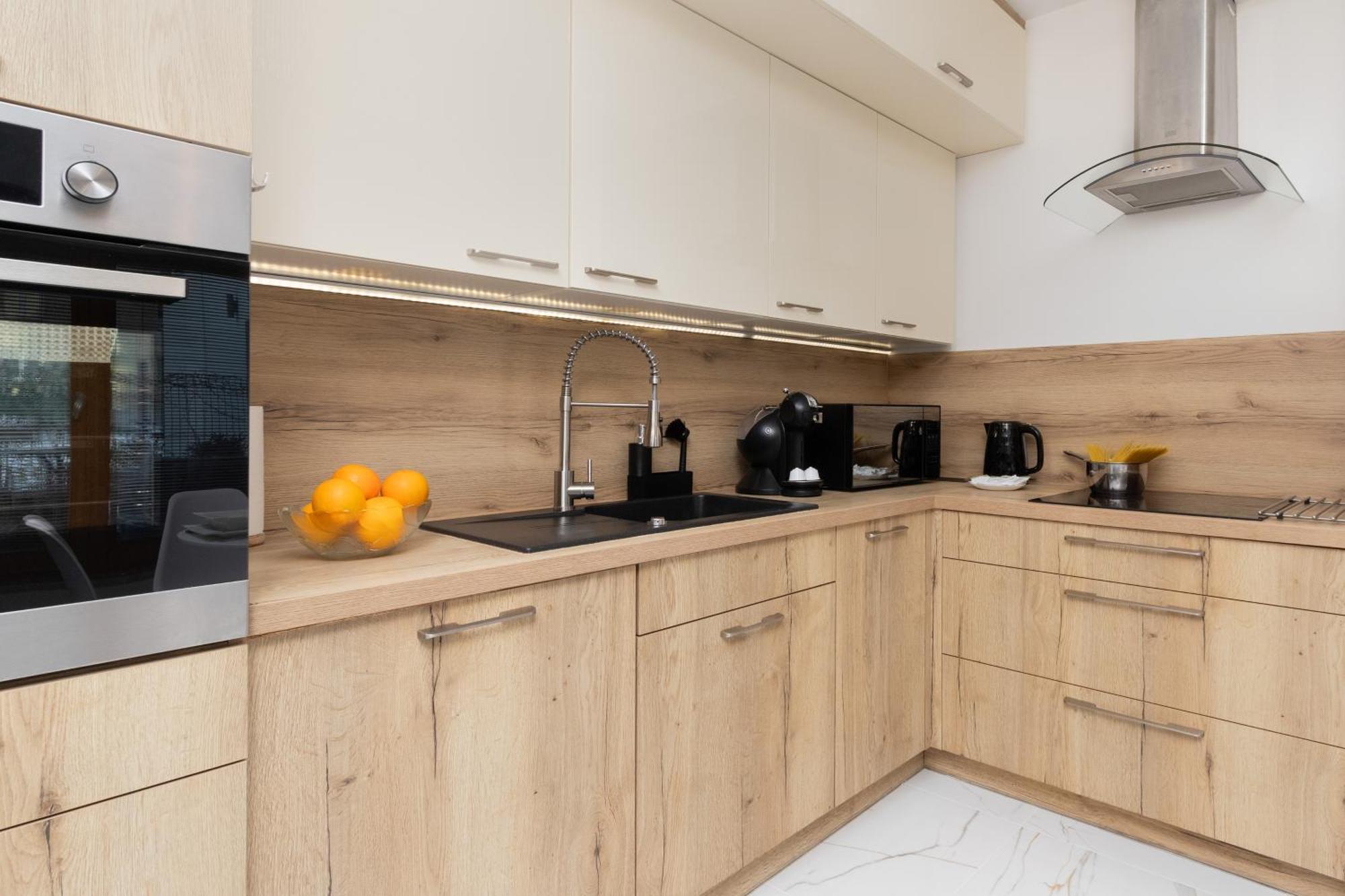 Batorego 7 Apartament With Terrace & Parking Downtown Gdynia By Renters Exteriör bild